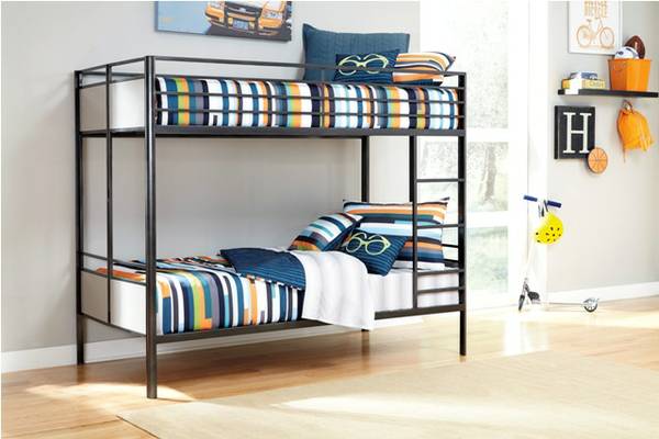 METAL  TWIN OVER TWIN  BUNK  BEDS