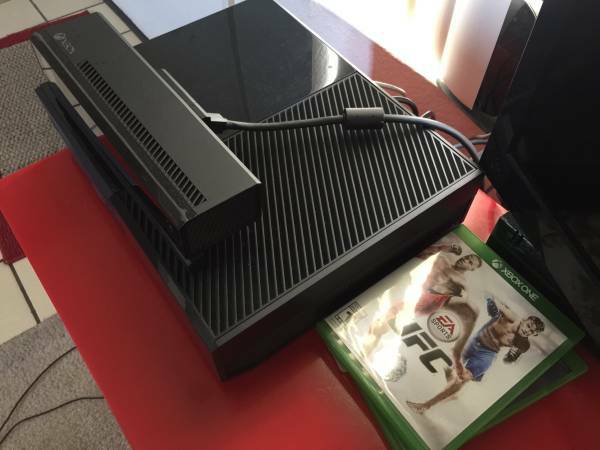Month old Xbox 1 for sale