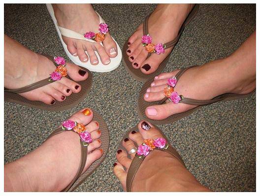 Nail Artist providing mobile Manicure and Pedicures in the triangle (Raleigh, Durham, Chapel Hill, and beyond)