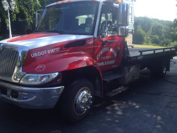 NEED A TOW CALL US TODAY FOR BEST PRICES (BOSTON)
