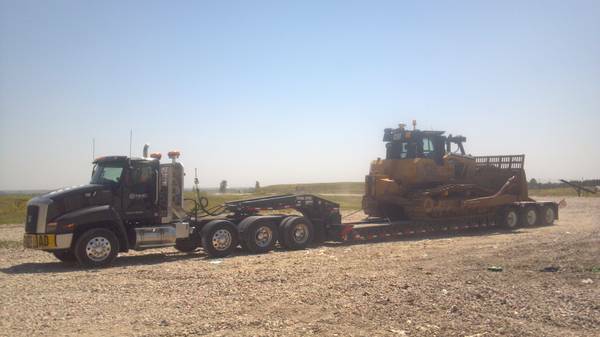 Need Help Moving Excavators, Skid Steers, Forklifts (Grand Island)