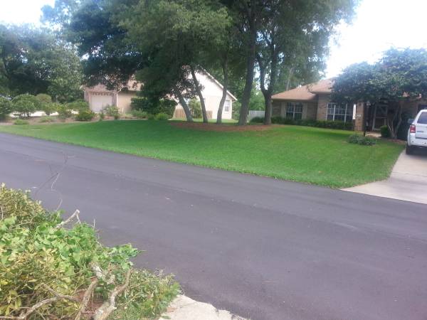 Never Fear EXPERTs lawn service is here (DeltonaDe BaryOrange CityDe Land)