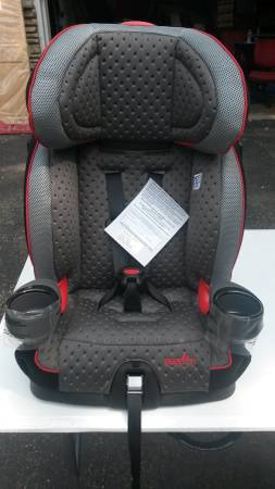 NEW Evenflo SecureKid LX Booster Car Seat