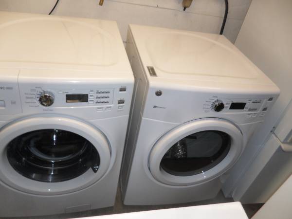 New front load washer dryer gas