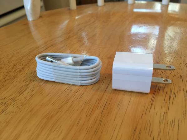 NEW iPhone 6 Lightning to USB Cable