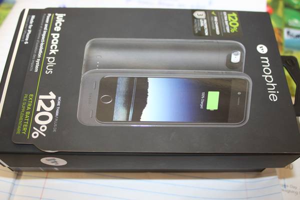 NEW Mophie 120 juice pack plus iPhone 6 (black or white)