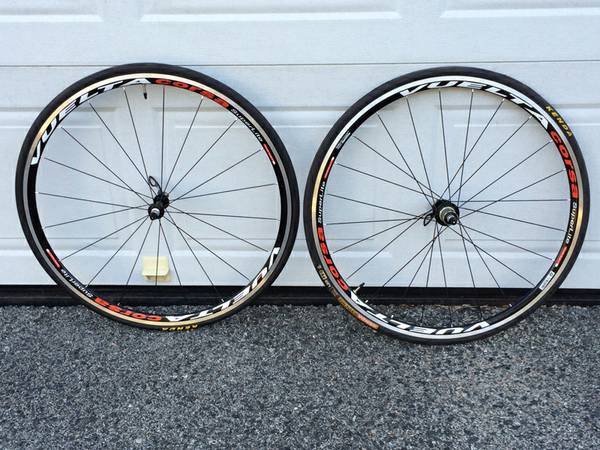 New Vuelta Corsa SuperLite 700c Clincher Wheel