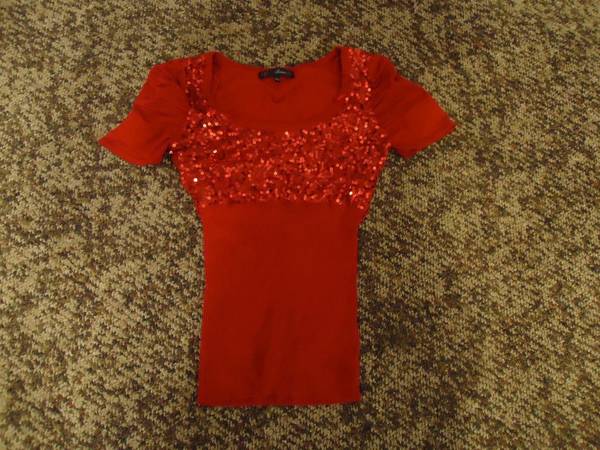 New WO tags  LadiesJr Sequin Sweater Top Size Small.....