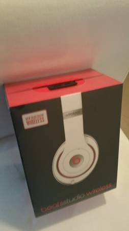 Newest WIRELESS STUDIO 2.0  red white blue Dr Dre beats