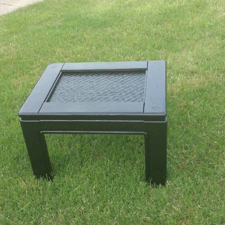 Nice black end table