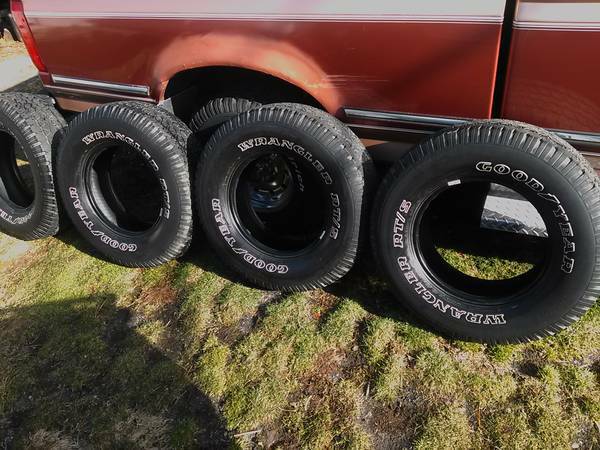 Nice Matching set of GOODYEAR WRANGLER 255