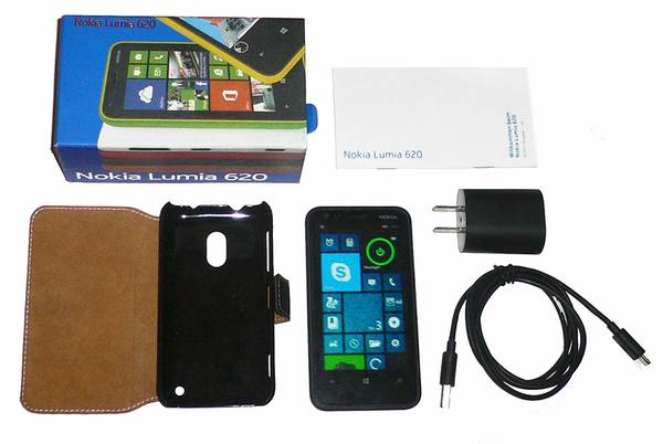 Nokia Lumia 620 Factory Unlocked Smartphone w Leather Case