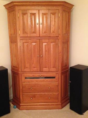 Oak Corner Entertainment Unit