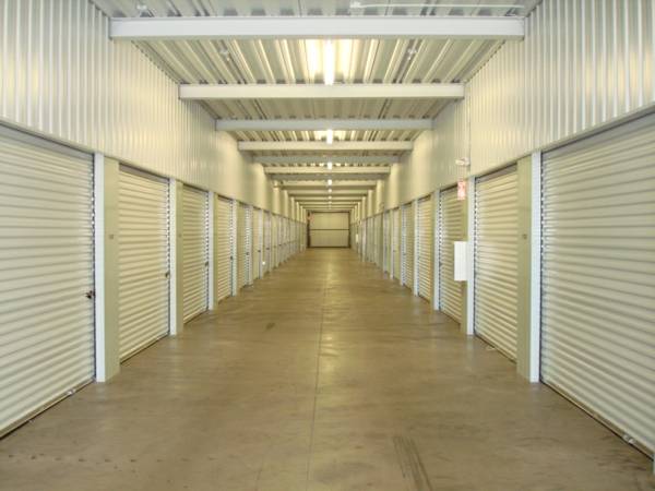 OAKDALE Home or  Business SELF STORAGE (694 amp 10th St Exit, Oakdale, MN)