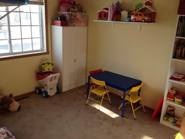 Childcare Aides (You set your own schedule) (Fargo)