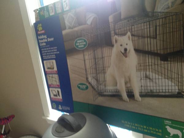 Only used once dog crate (Framingham)