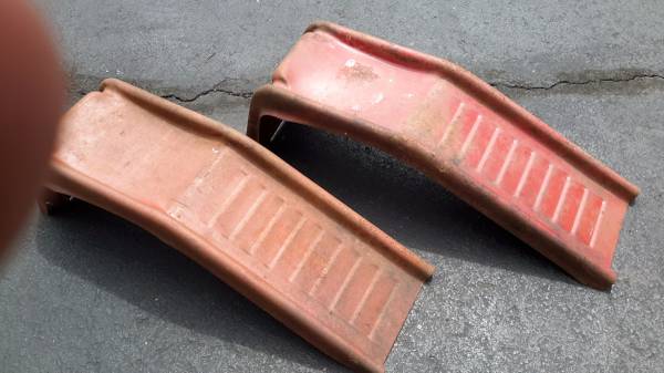 Pair of heavy duty car ramps