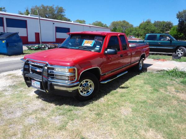 PAMPERED CHEVY DIESEL. C2500