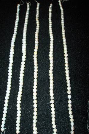 PEARLS  STRAND 15 JUMBO SIZE