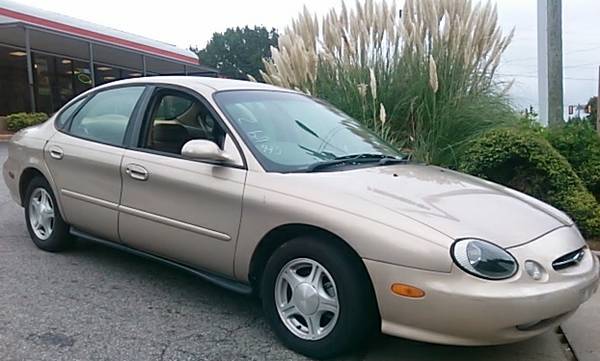 PERFECT FORD TAURUS 120,103MILEAGE