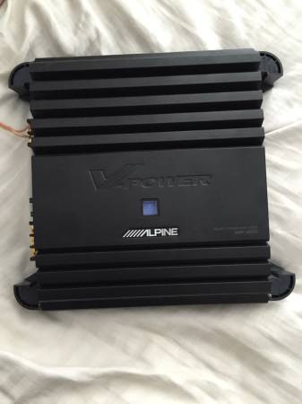 Perfectly good condition alpine amp Mrp m500 100 (Brentwood)