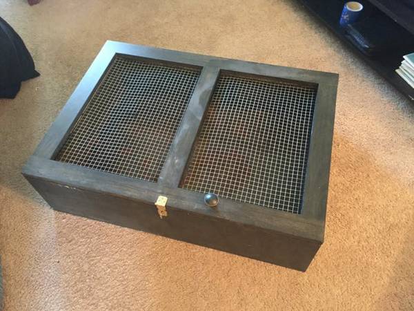 Pet cratecage for sell. 60 (VCU, Richmond)