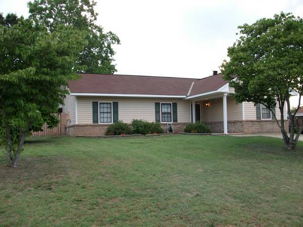 PHENIX CITY THREE BDRM TWO BA (ALABAMA)