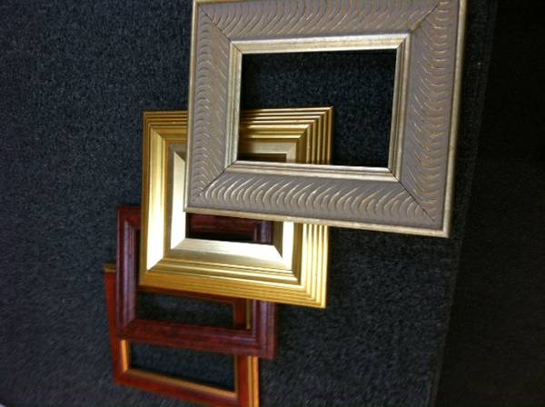 PICTURE FRAMES (HOLLYWOOD)
