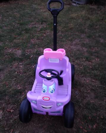 Pink and purple little tikes cozy roadster