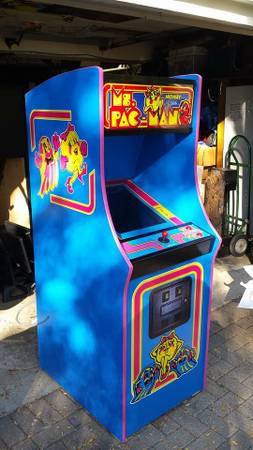 PLAY 60 GAMES ON A BRAND NEW PACMAN arcade game