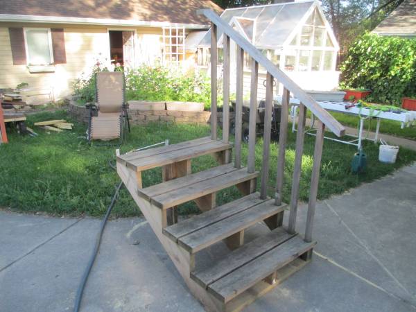 Porch Steps with railing