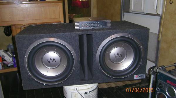 powerbass  comp amp with 2 12in vm bass woofers in box