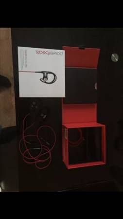 Powerbeats by Dr. Dre good condition