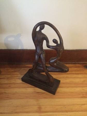 Price drop Ballroom dancers statue for your living room