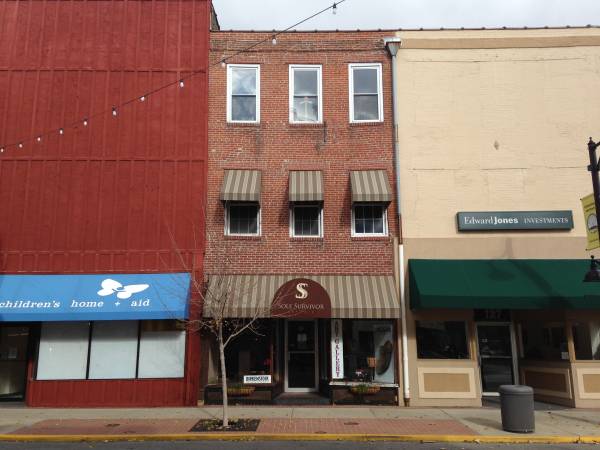 PRICE LOWERED 220,000 Commerical Building Downtown Belleville (Belleville, IL)