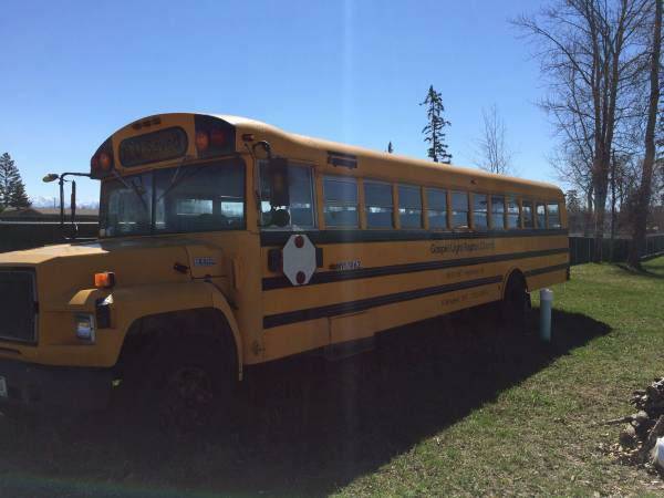 PRICE REDUCED 1988 Ford 72 Pass. Bus