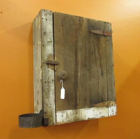 Primtive Vintage Rustic Shabby Wood Wall Storage Cabinet