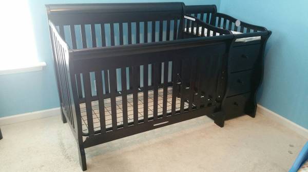 Princeton 4 in 1 Convertible Crib with Changer