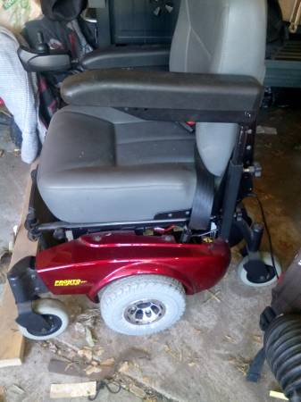 Pronto power wheelchair