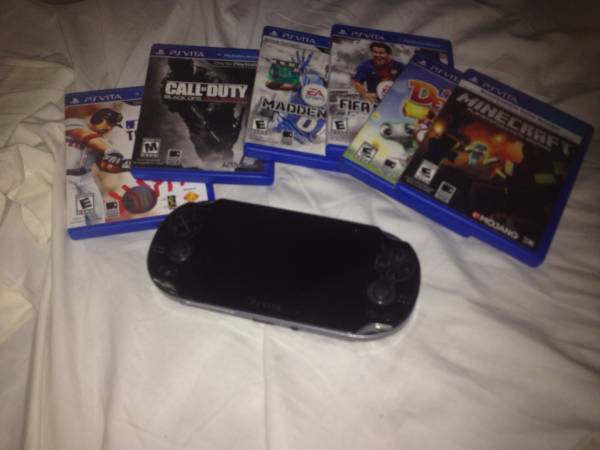 PS Vita 3G  with 10 games