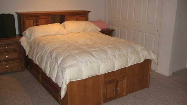 Queen Size Bedroom Set