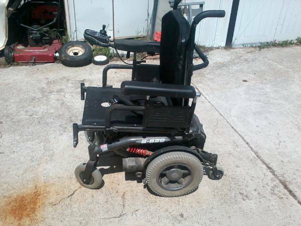 Quickie S626 power wheel chair