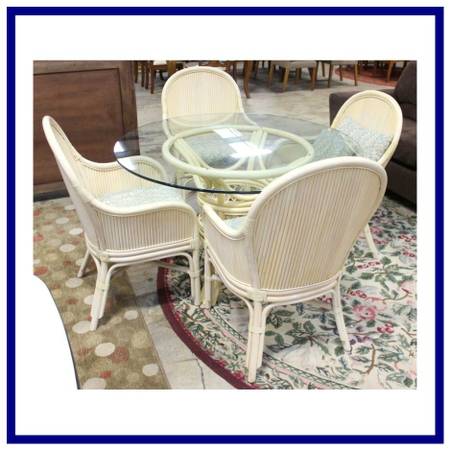Rattan Glass Top Dinette w4 Chairs