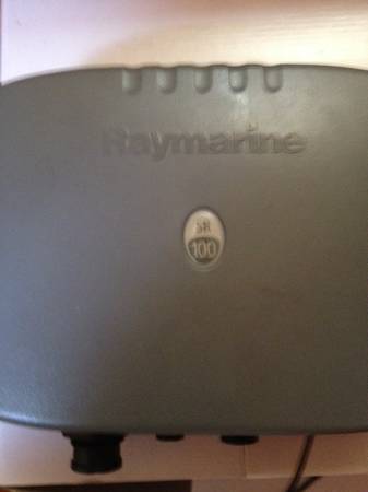 Raymarine Sr 100