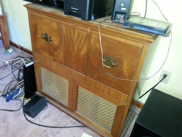 Record player cabinet