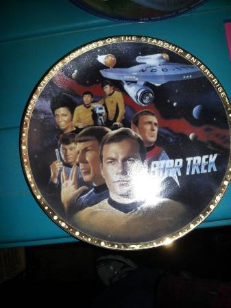 (REDUCED) 4 Vintage Star Trek collectors plates
