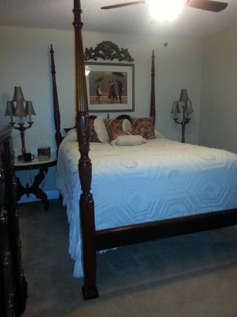 REDUCEDQueen Size, Cherry,Traditional Rice Bedroom SuiteSet