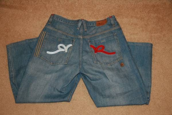 RocaWear Mens Jeans with Red amp White R Logo