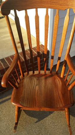 ROCKING CHAIR SOLID OAK TELL CITY  1965