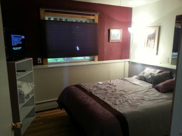 Rooms for rent short term in residential house (Muldoon Debar)